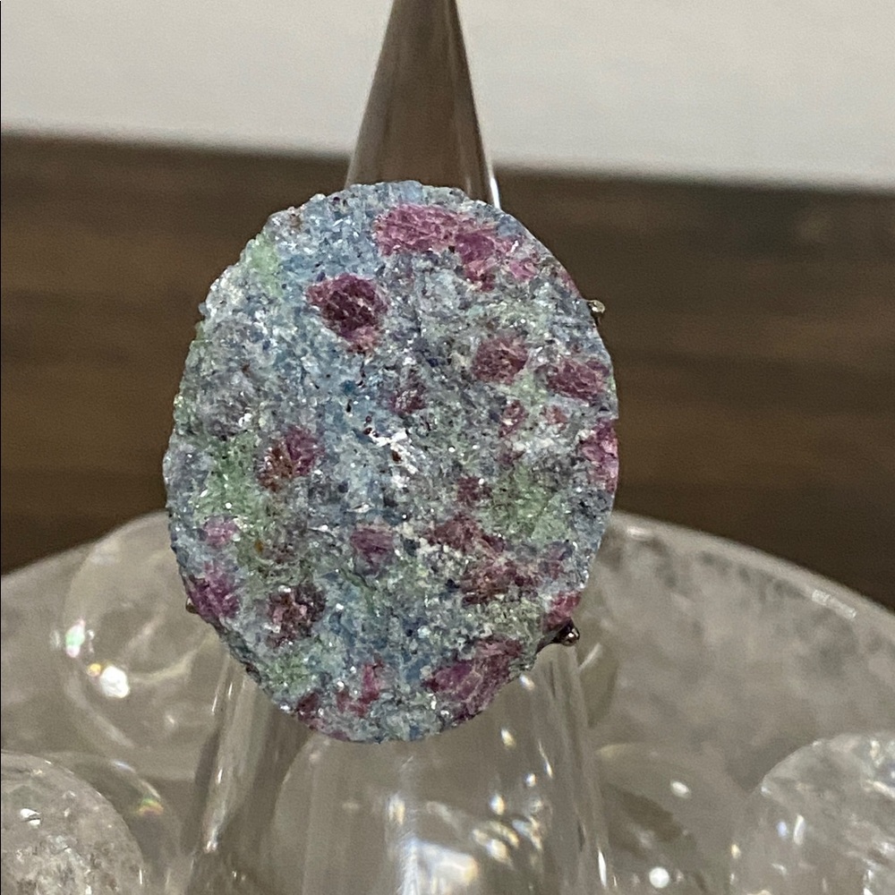 Stunning Ruby Zoisite Stone Brooch - image 5